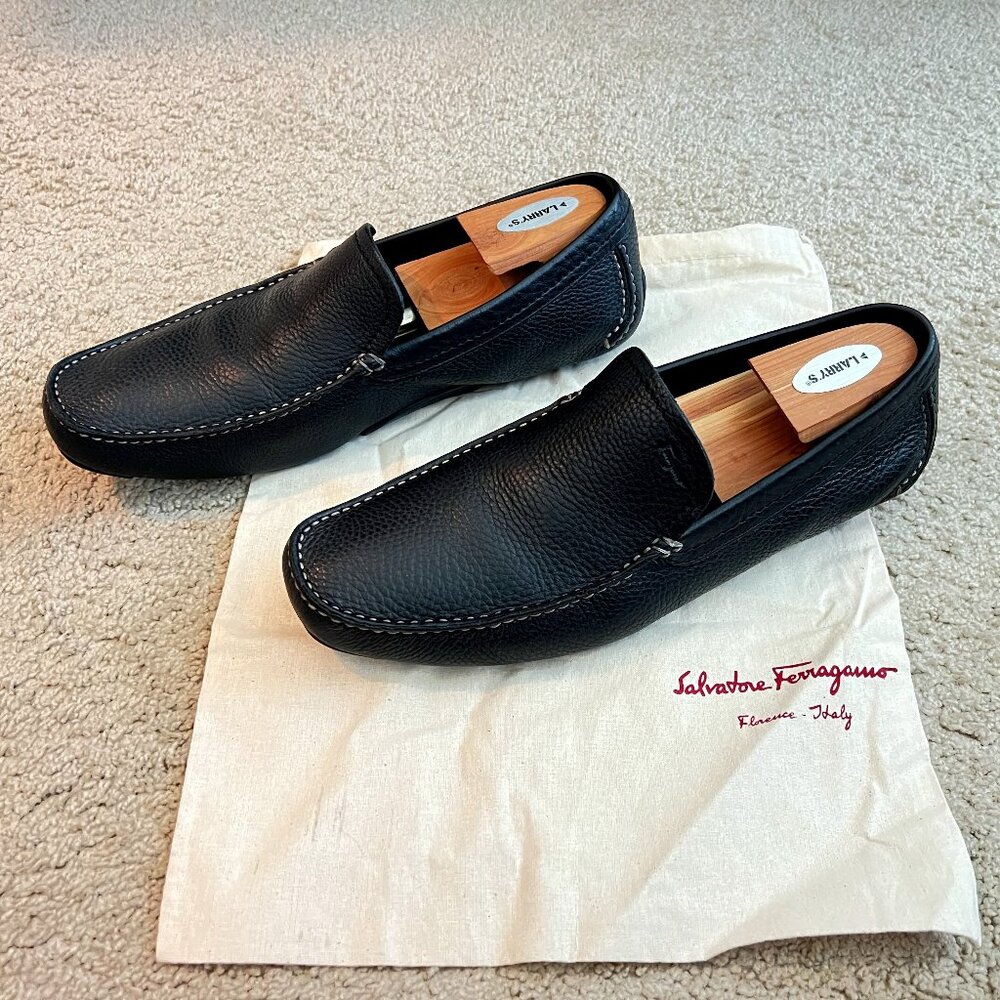 $969 Authentic SALVATORE FERRAGAMO Made in ITALY Black Leather Loafers Sz.9.5 EE